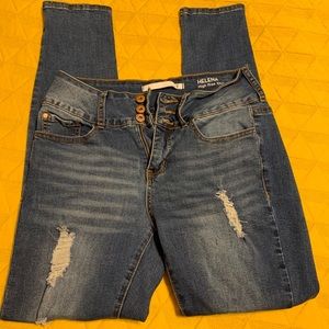 Helena Distressed Jeans